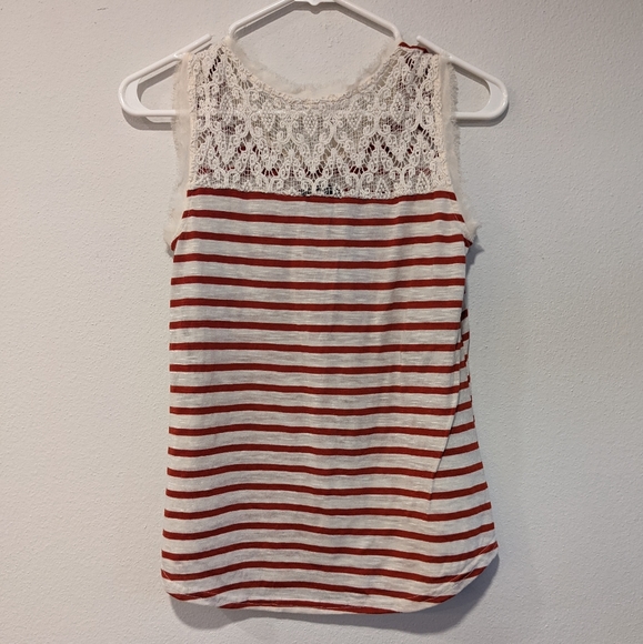 *10/$10* Women's Red and White striped Lace Back Tank - Size Small - Picture 4 of 4